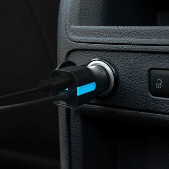 Incipio High Speed Car Charger Lightning + USB 4.8A Zwart/Blauw