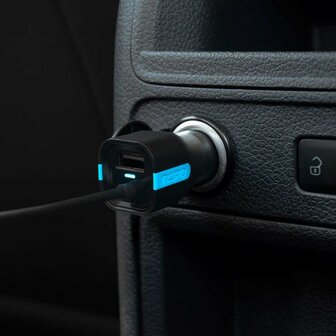 Incipio High Speed Car Charger Lightning + USB 4.8A Zwart/Blauw