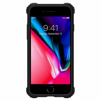 Spigen Rugged Armor extra voor de iPhone 7 / 8